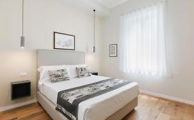 Guesthost - Nothotel Palermo Luxury Guest House